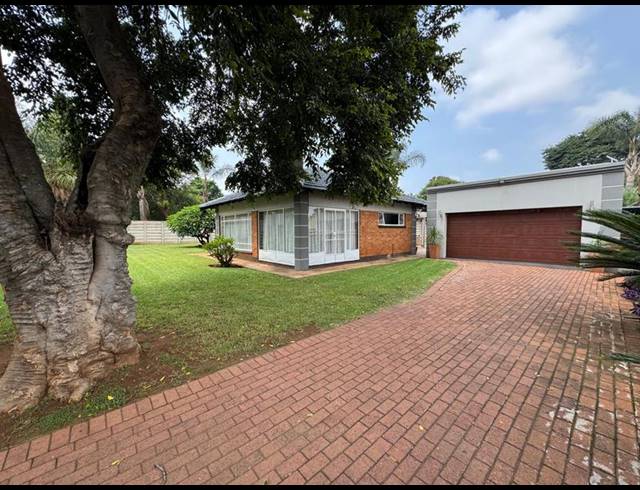 3 BEDROOM HOUSE FOR SALE IN BIRCHLEIGH